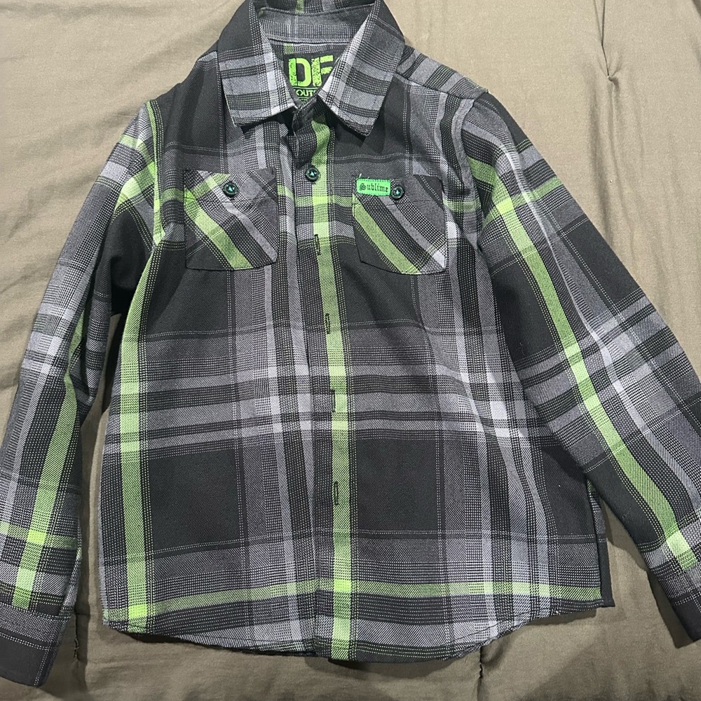 Dixxon flannel Kids Green and Gray Plaid flannel EUC